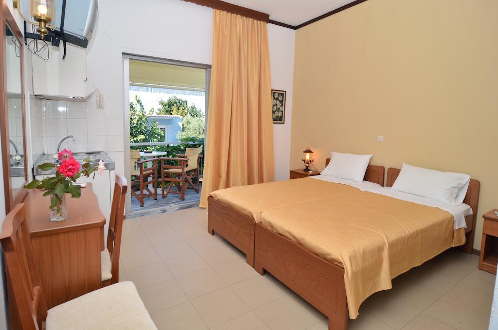 Polizotou Rooms Skala Sotiros Cameră foto